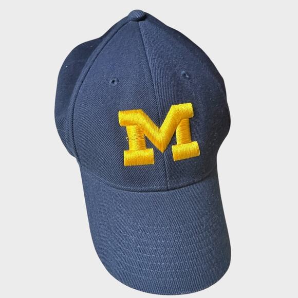 University of Michigan M Embroidered Baseball Hat Nike 7 1/2 60 cm - Picture 1 of 9